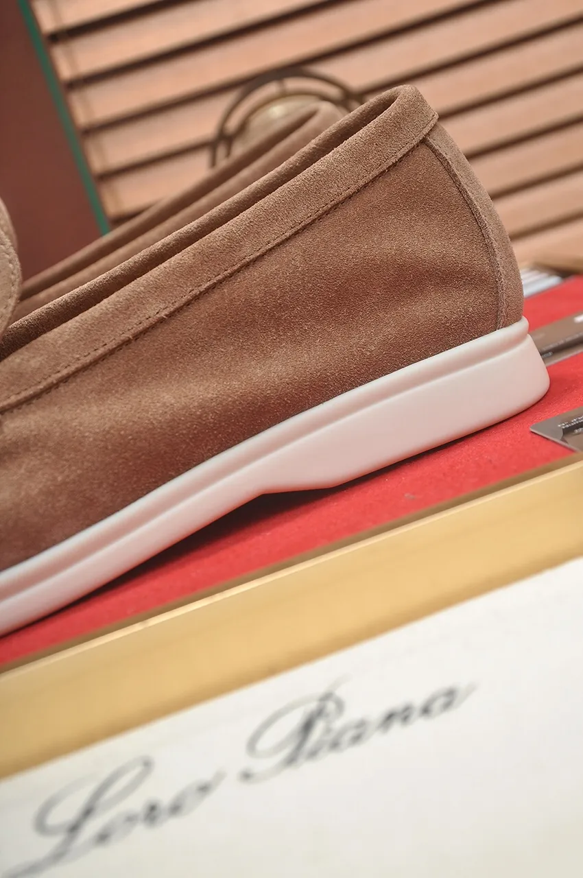 Men's shoes 💰400💶[𝐥𝐨𝐫𝐨 𝐏𝐢𝐚𝐧𝐚] [Couple model] High-end quality, affordable price, LP classic loafers, Italian treasure brand, the only brand that can match Hermès! Only after wearing it do we know that we can’t live up to our feet. Women’s code: 35-40 (customized sizes 34, 41, 42 are non-returnable) Men’s code: 38-44 (customized 45, 46, 47, 48 are non-refundable) Fabric: Customized imported cashmere Lining: Customized imported fetal cowhide Foot: Imported benzene-dyed calfskin Outsole: Exclusive original glass rubber outsole